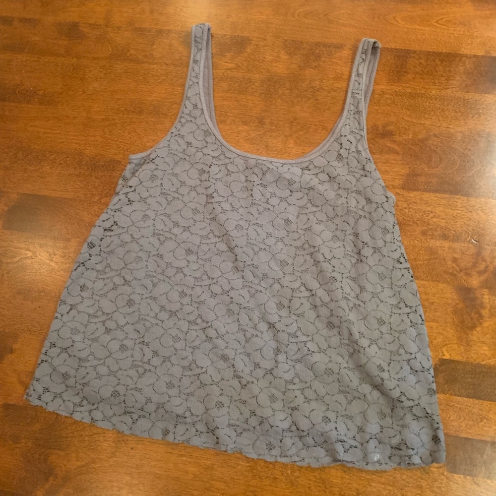 American Eagle small grey floral shirt